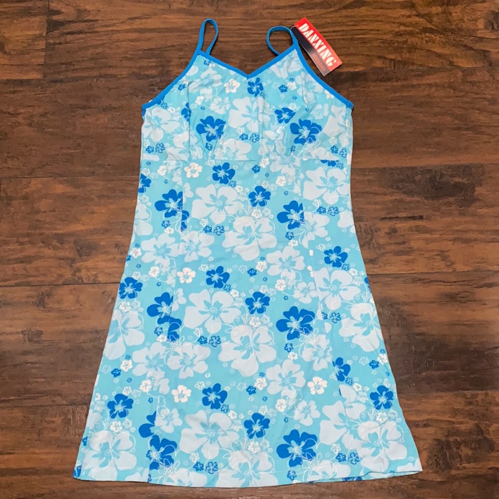 NWT super dry athletic quick dry tennis dress Medium